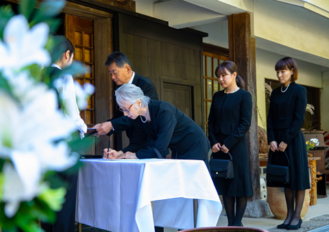 一般葬の葬儀風景